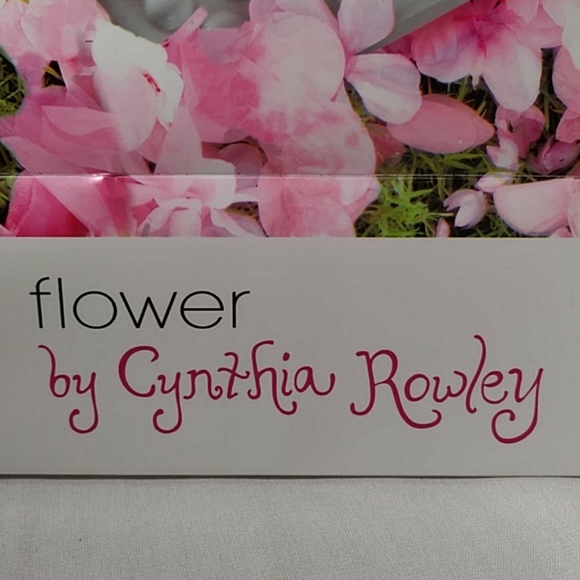 Vintage Avon Flower by Cynthia Rowley Tote Bag - Picture 3 of 7